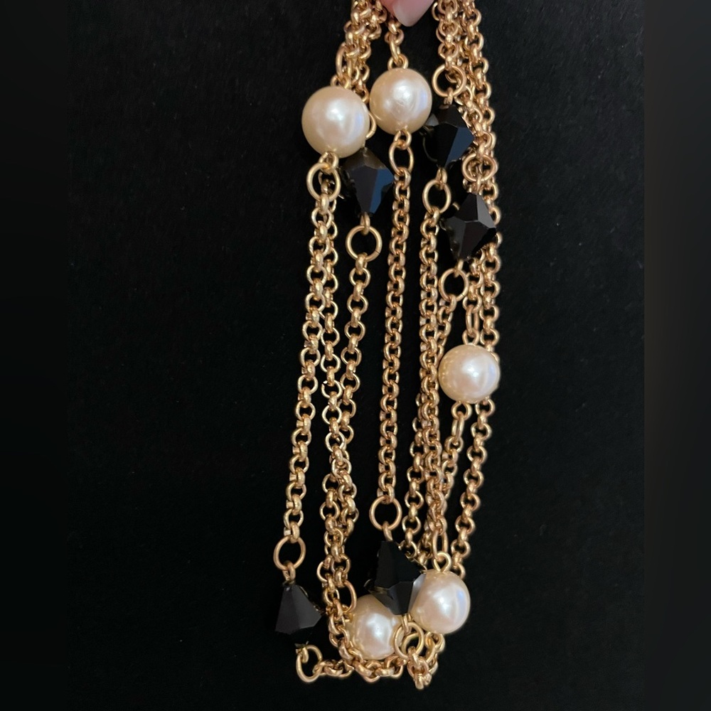 Vintage Faux Pearl and Black Geometric Bead Goldtone Necklace - Picture 8 of 9